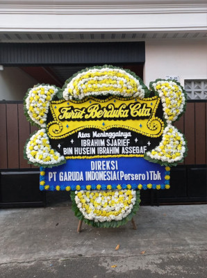 Papan Bunga Duka di Yapen Utara
